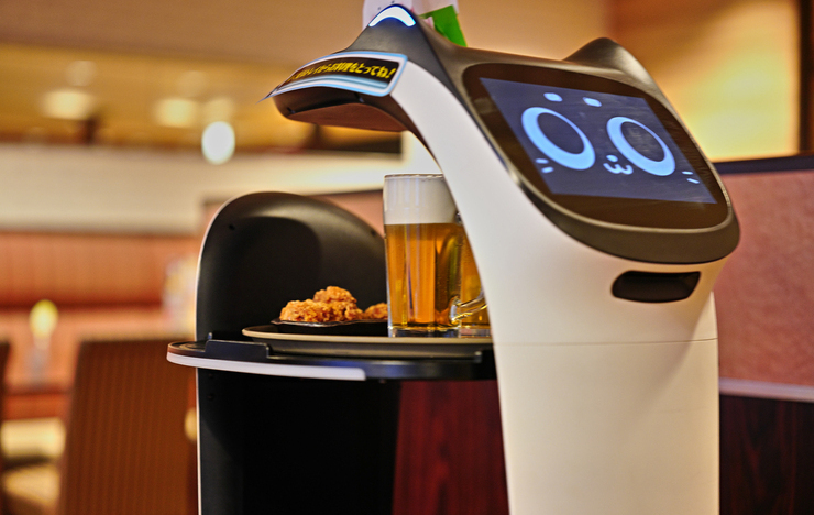 飲食店の配膳ロボットのメリット・デメリットとは？需要拡大の背景や導入のメリットを解説