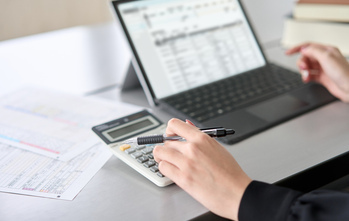 確定申告は年収いくらから必要？令和7年度の税制改正についても解説