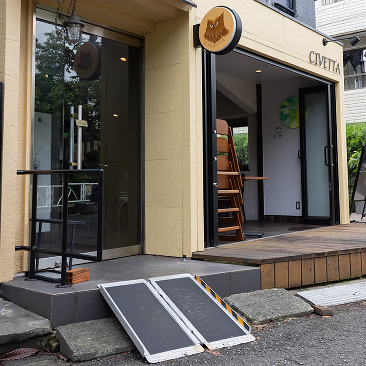 居抜きでコストを抑えつつ、長く使う店の土台に十分な投資