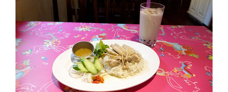 タイでの研修ではタイ料理を食べまくり！現地を見ているからこそ、料理に説得力が出る！