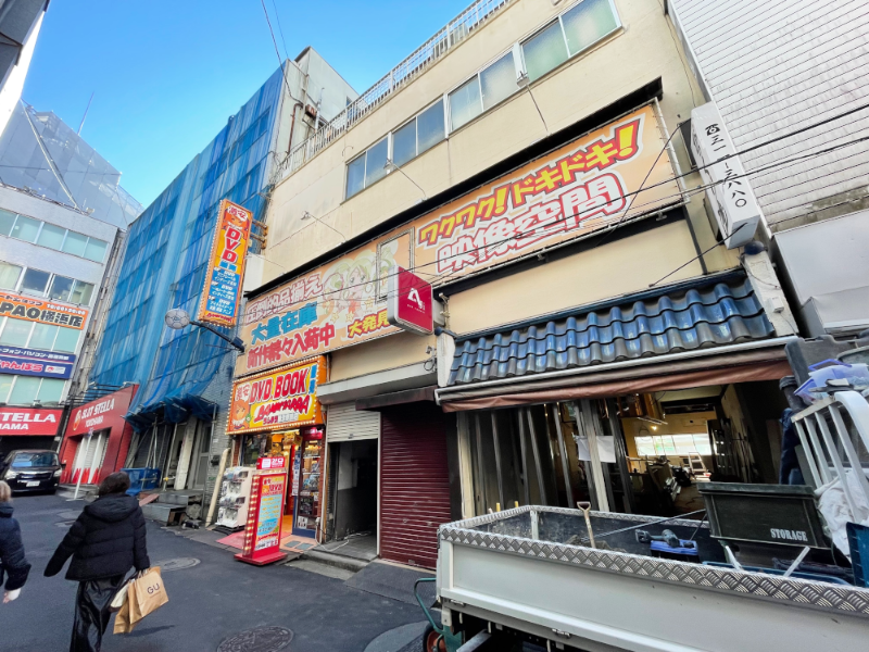 横浜駅徒歩1分！めったに出ない横浜駅近物件、人気飲食店が多数集まる西口エリア (76825)