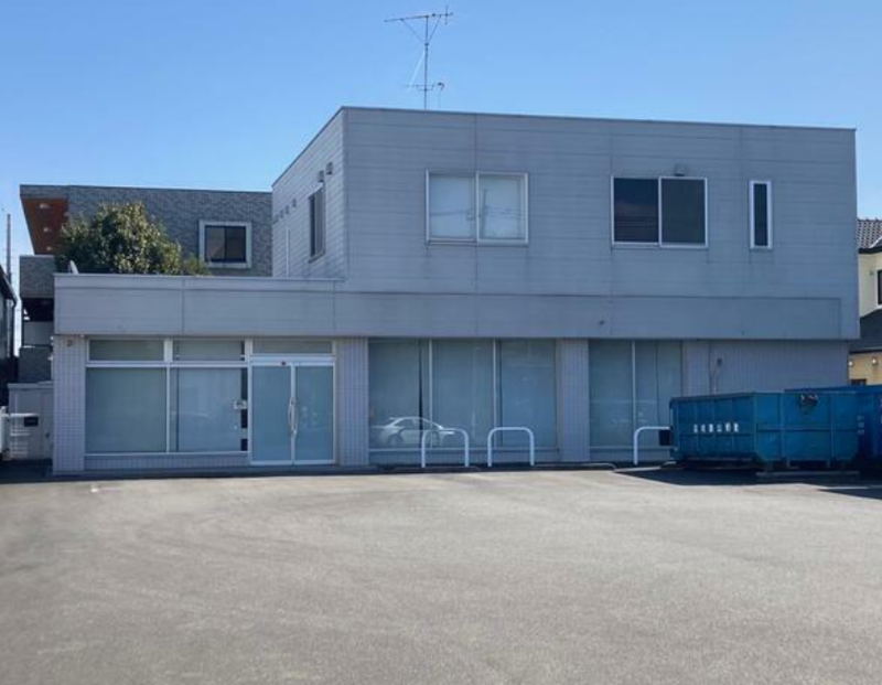 本厚木駅 徒歩18分 駐車場付き! 1F店舗物件【飲食不可】 (115857)