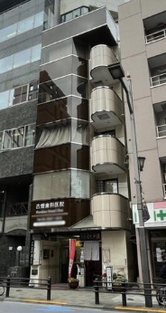 赤坂通り沿いの視認性の高い立地。路面の入り口で導線確保できます。 (125052)