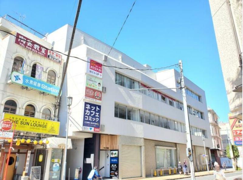 浦和駅伊勢丹裏側の好立地！人通り多い商店街入り口の４階サロン、スクール、クリニック、サービスに最適【飲食不可 (133188)