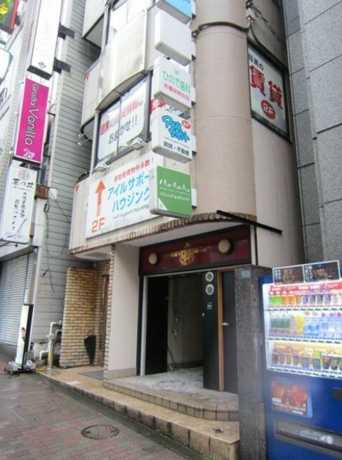 目黒駅 徒歩2分 目黒通りに面する１階路面店舗　好立地物件です！業種はご相談下さい。（重飲食不可） (155950)
