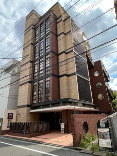 ■明治神宮前〈原宿〉駅 徒歩13分 現況渡し(前テナント:服飾事務所) 居抜き物件 【軽飲食程度相談】 (156088)