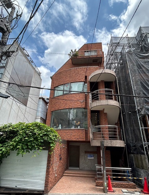 【飲食店舗相談可能】代官山店舗物件！直接階段あり (157811)