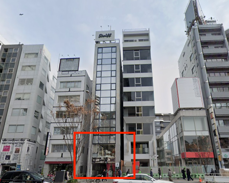 表参道駅２分！青山通りに面した約20坪１〜２階内階段ありテナント！１階ガラス張りで視認性高いです！【飲食、美容室不可】 (161734)