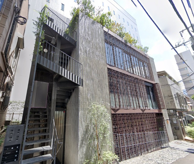 【軽飲食相談可】表参道駅徒歩3分！前面ガラス張りのオシャレな デザイナーズ物件です！ (165947)