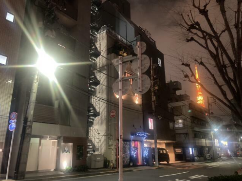 麻布十番駅 徒歩1分 駅前1階路面スケルトン物件 【軽飲食可】深夜営業可能 (147397)