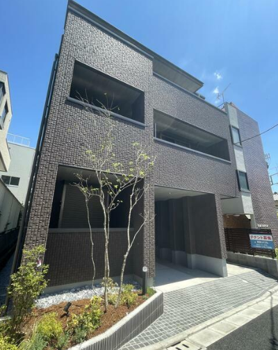 原宿駅 徒歩2分 2025年6月新築 1F〈101区画〉店舗物件 【飲食不可】 (167999)