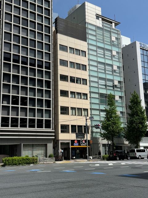 浜松町駅 徒歩6分 第一京浜沿いで視認性良好の明るい室内の貸室です。 (169437)