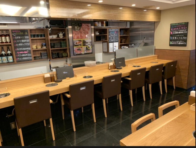 神楽坂通り1階路面店に居抜き物件が出ました！不可業態： 焼肉・焼鳥・日本語が話せない外国籍不可／臭いや煙の強 い業態相談 (170133)