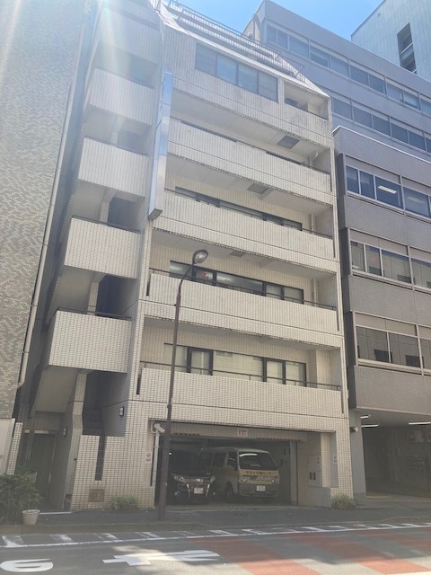 【貸事務所】メゾネットタイプの事務所☆麹町学園通り沿い好立地！『半蔵門』駅徒歩1分♪《内見：11月以降》 (170245)