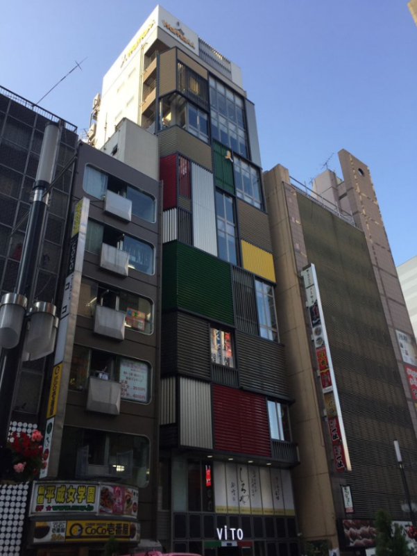 西武新宿駅 徒歩2分 歌舞伎町セントラルロード沿い好⽴地物件 【重飲食可】 (170376)