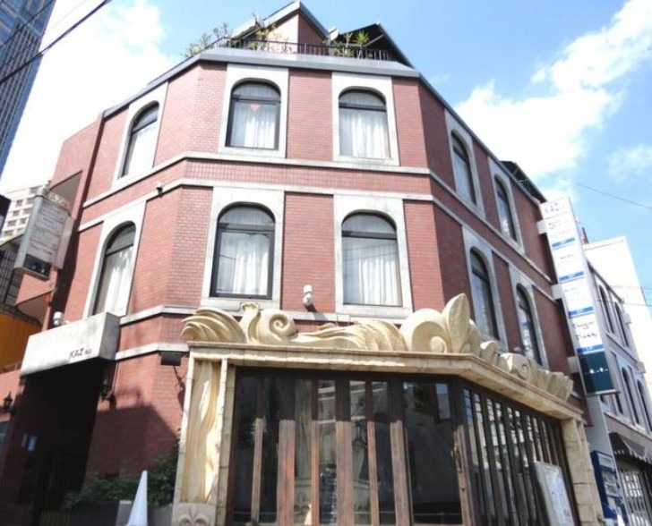 ≪六本木駅 徒歩1分｜B1階・バー居抜き｜約53㎡≫ (170683)