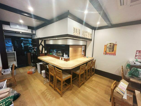 新中野駅 徒歩1分 １階路面定食屋居抜き物件 【重飲食可】看板取付スペースあり/ シャッター付き (171363)