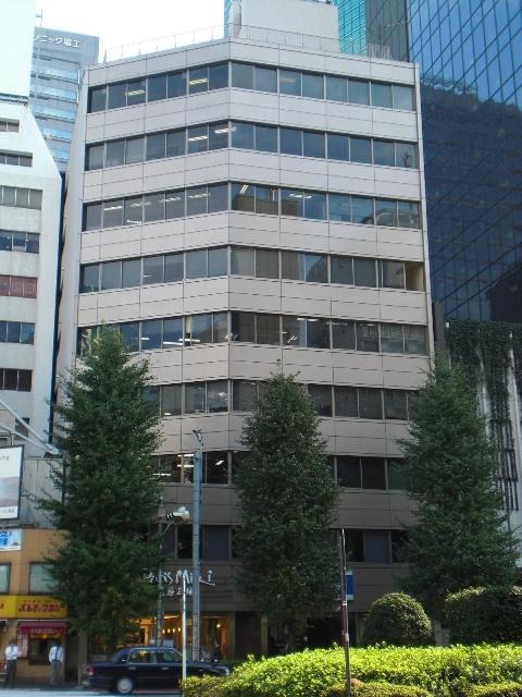 【JR山手線新橋駅】徒歩2分　 視認性の良い交差点前の物件！ (171620)