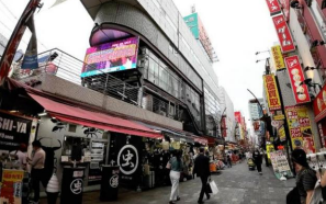 世界中から観光客が集まる東京北の玄関「上野駅」　飲食不可 (172297)