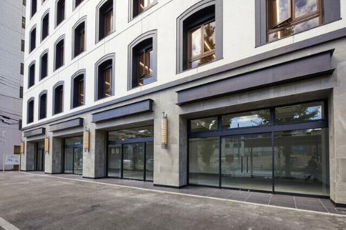 原宿駅 徒歩7分 1階路面スケルトン物件 【重飲食可】８Ｆに共用ラウンジ、スカイテラス (173383)