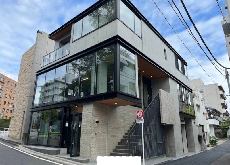 表参道駅徒歩8分！根津美術館近くの築浅物件です！ (173557)