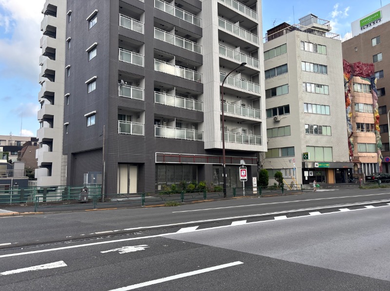 外苑東通り沿い、元コンビニ・重飲食不可 (173569)