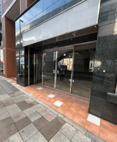 ■西日暮里駅 徒歩3分 スケルトン物件 【業種相談】※⻄⽇暮⾥駅前地区第⼀種市街地再開発事業エリアに該当 (173617)