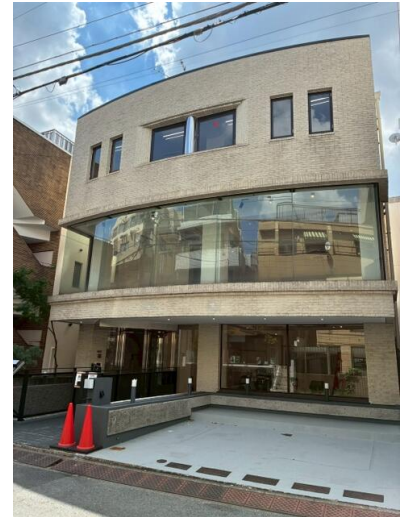 【FH0917】北参道エリア　100坪1棟貸し　前面駐車場2台付属　デザイナーズ物件　飲食相談可　ガス有　賃料330万円 (173660)