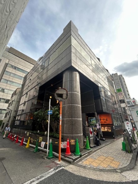 ≪新橋駅徒歩3分｜1階・焼肉居抜き｜128.26㎡≫ (174368)