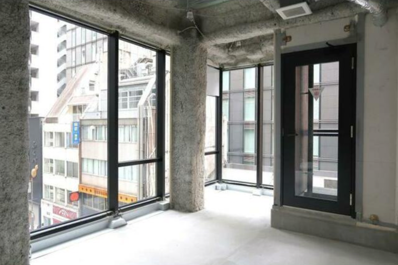 日本橋駅２分、東京駅２分の２階新築１２坪テナント！重飲食、スナック（ナイトワーク系）、サービス店舗に最適です！【飲食可】 (174851)