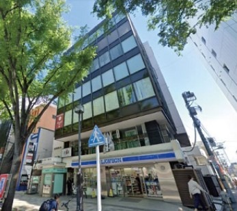 原宿、表参道駅から至近の人気エリア物件です！物販店やサロンにおすすめ◎ (174998)