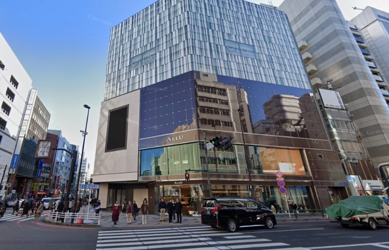 新宿三丁目交差点角地の８階です！クリニック、物販店舗、サービス店舗に最適！飲食店も軽飲食であれば相談可能です！ (175414)