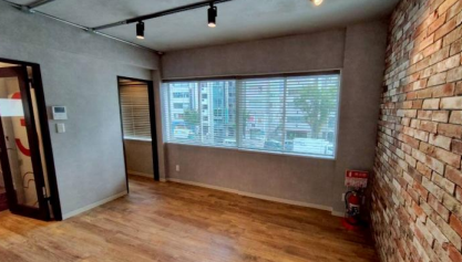 青山通り沿いの表参道駅徒歩2分の好立地物件！ (175594)