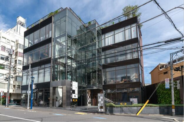 明治神宮前〈原宿〉駅 徒歩9分 スケルトン物件 【飲食不可】 (175951)