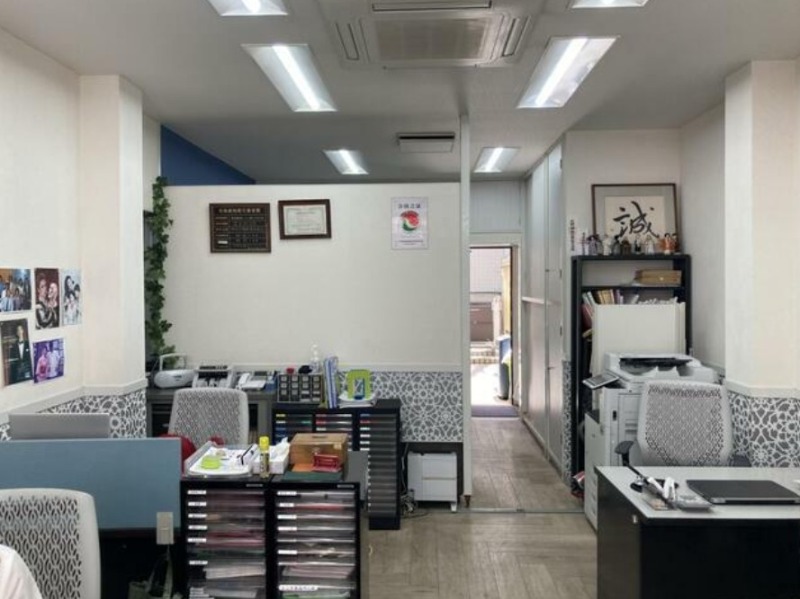 ■中野駅 徒歩8分 現況:事務所居抜き物件 【飲食可】※転貸契約 (176095)