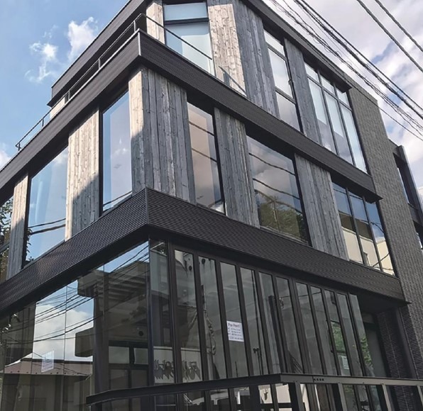 ≪表参道駅徒歩8分｜1階・物販サービス店舗向け｜57.25㎡≫ (176102)