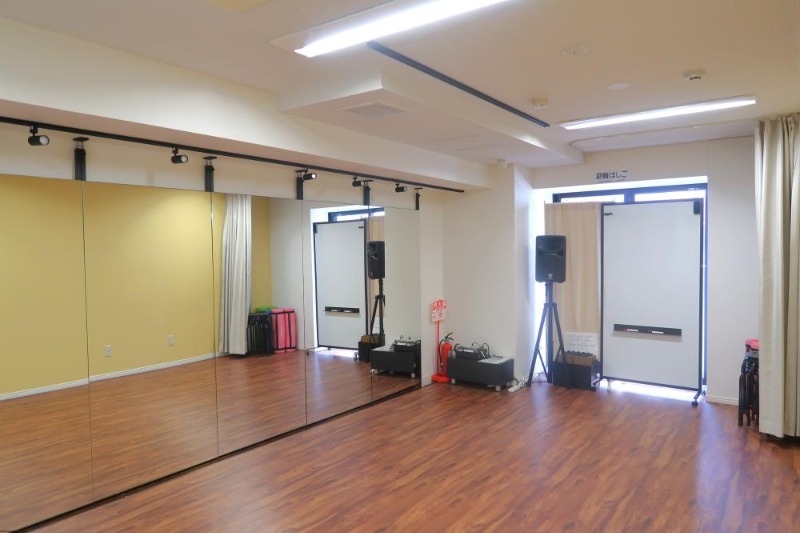 関内駅徒歩5分／4駅徒歩圏内／繁華街の商業ビル2階区画／サービス店舗、レンタルスペース、24時間営業ご相談可 (174521)