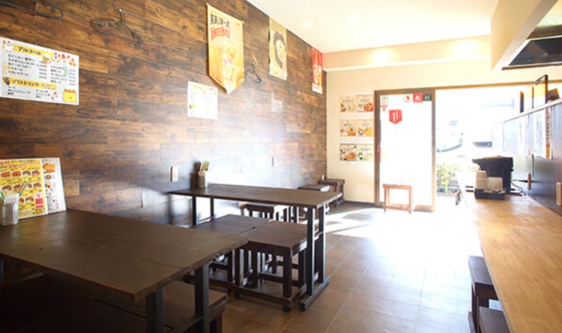 高島平駅5分、市塲通りに面する路面店舗！ テイクアウト店居抜き物件！ (176667)