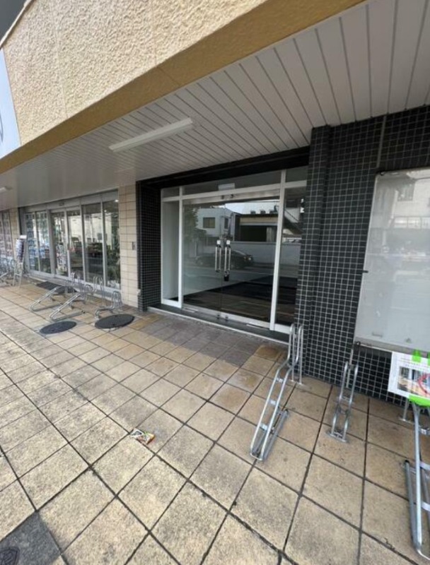 ■川口駅 徒歩10分 現況:事務所仕様物件 【飲食不可】 (176749)