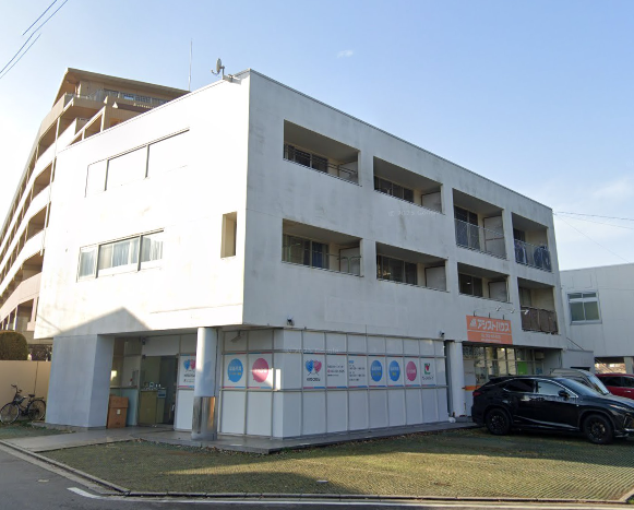 千葉駅 徒歩8分◆閑静な住宅街に位置するテナント◆護国神社通り沿いの路面店◆駐車場約4台分付き◆ (176851)