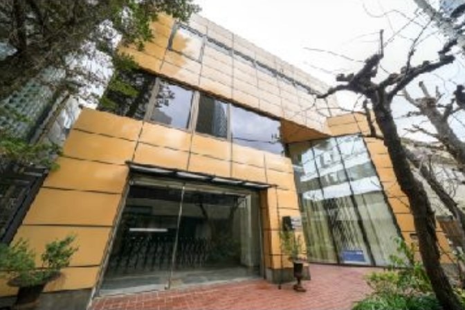 ≪明治神宮前駅徒歩3分｜2階・店舗事務所｜119.00㎡≫ (177247)