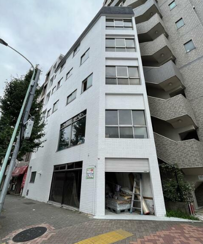 入谷駅 徒歩5分 交差点角ビル B1F-2F一括貸しスケルトン物件 【軽飲食可】 (177325)