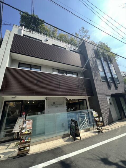 広尾駅 徒歩5分 1Fスケルトン物件【飲食不可】 (137611)