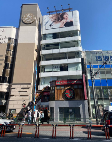 明治神宮前〈原宿〉駅 徒歩1分 明治通り沿い 3F〈304号室〉店舗物件 【飲食不可】 (177993)
