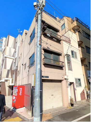 新橋駅 徒歩3分 住居一棟居抜き物件 【重飲食可】演奏可能/ 深夜営業可能/ シャッター付き (178399)