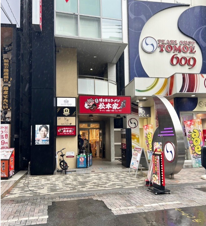 町田駅 徒歩5分 現況:ラーメン 飲食居抜き物件 【重飲食可】 (178398)