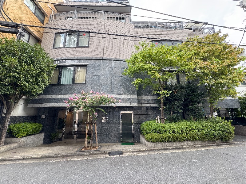 神楽坂駅 徒歩4分 24h営業OK 天高Max2.6m程度 スケルトン物件 【今なら造作費用を一部貸主負担】 (159072)