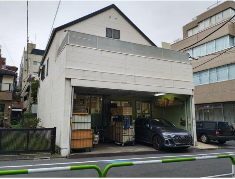 【FH1028】江戸川橋エリア　1階倉庫事務所　前面駐車場2台分有　天高2.4ｍ　時間制限有　倉庫最適 (178519)