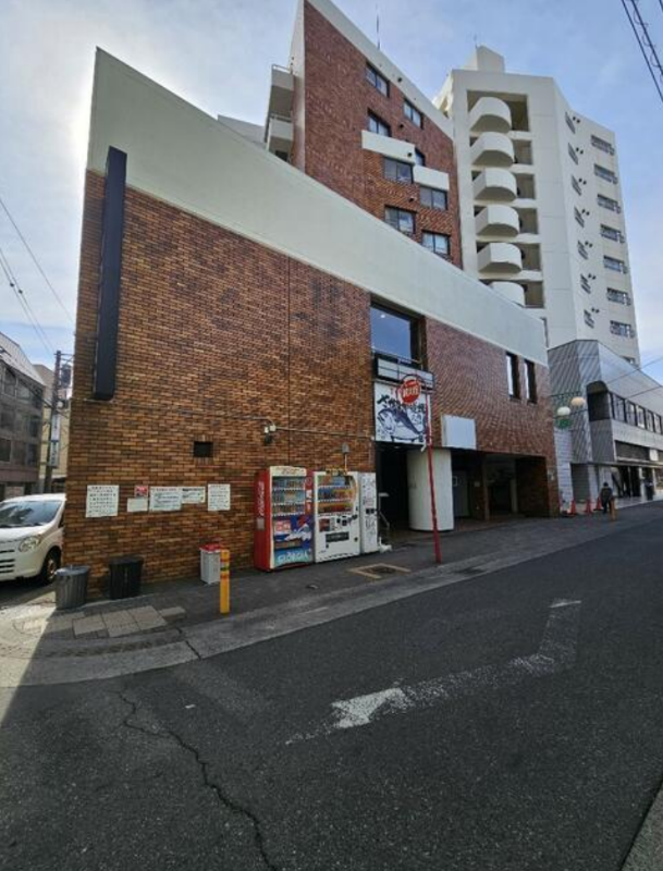 【UY1028】茅ケ崎駅から徒歩1分・スケルトン渡し・整体、サービス店舗、ネイルサロン向け、賃料30万！！ (178534)