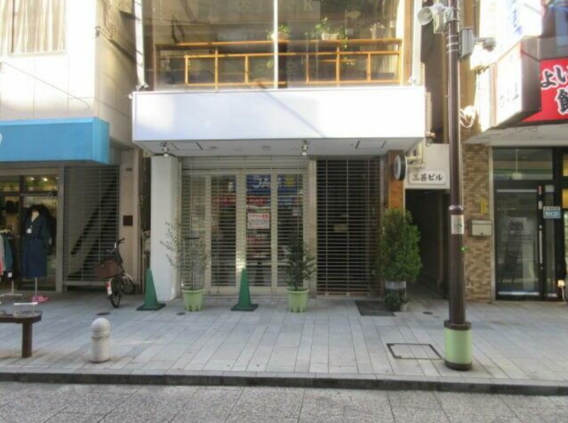 ■石川町駅 徒歩2分 現況:タピオカ店舗居抜き物件 【飲食可】 (179002)